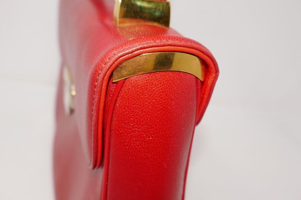 Koret Vintage 1950s 1960s Mid Century Two Tone Clasp Red Leather Top Handle Bag - Picture 10 of 16